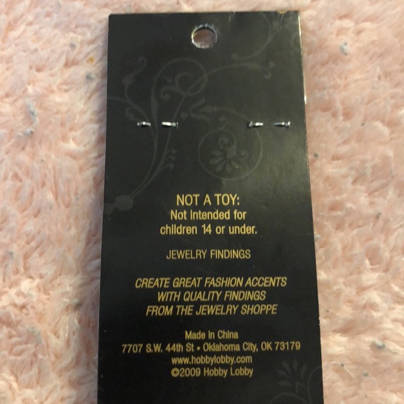 😊 Super Cute Dragon Fly Earrings😊 - Picture 3 of 3